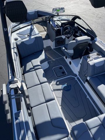 2026 Malibu Wakesetter 25 LSV - 6