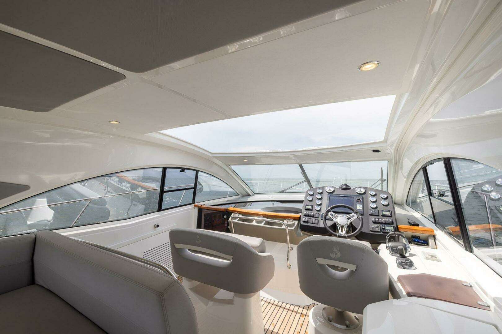 2014 Beneteau Gran Turismo 44 - Image 9