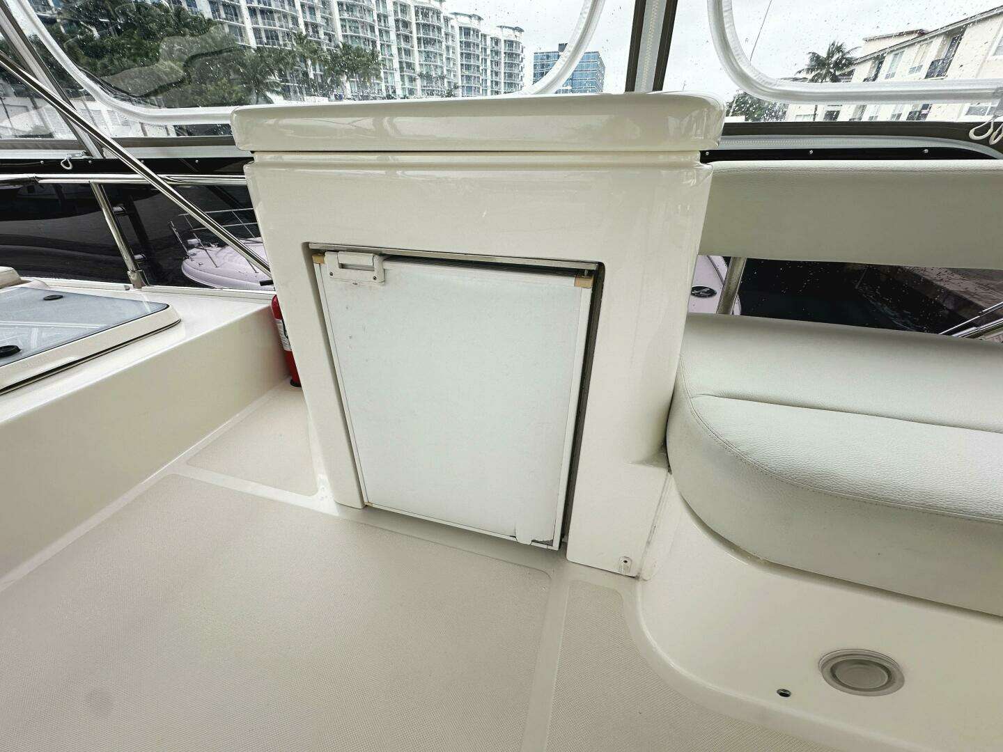 2014 Ferretti Yachts 530 - Image 43