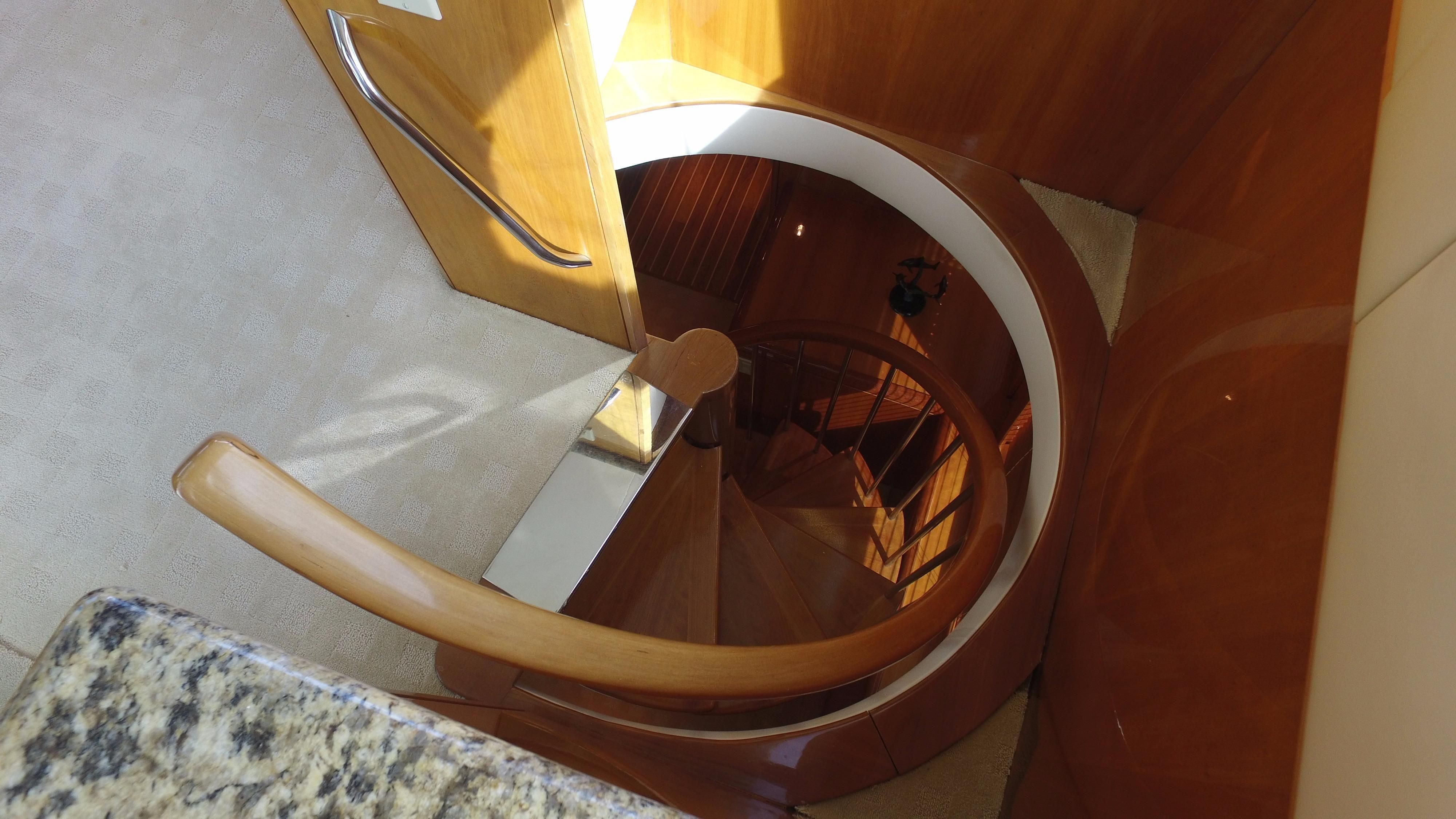 2004 Hatteras Sportfisher - 51