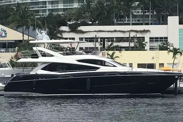 2016 Sunseeker Yacht