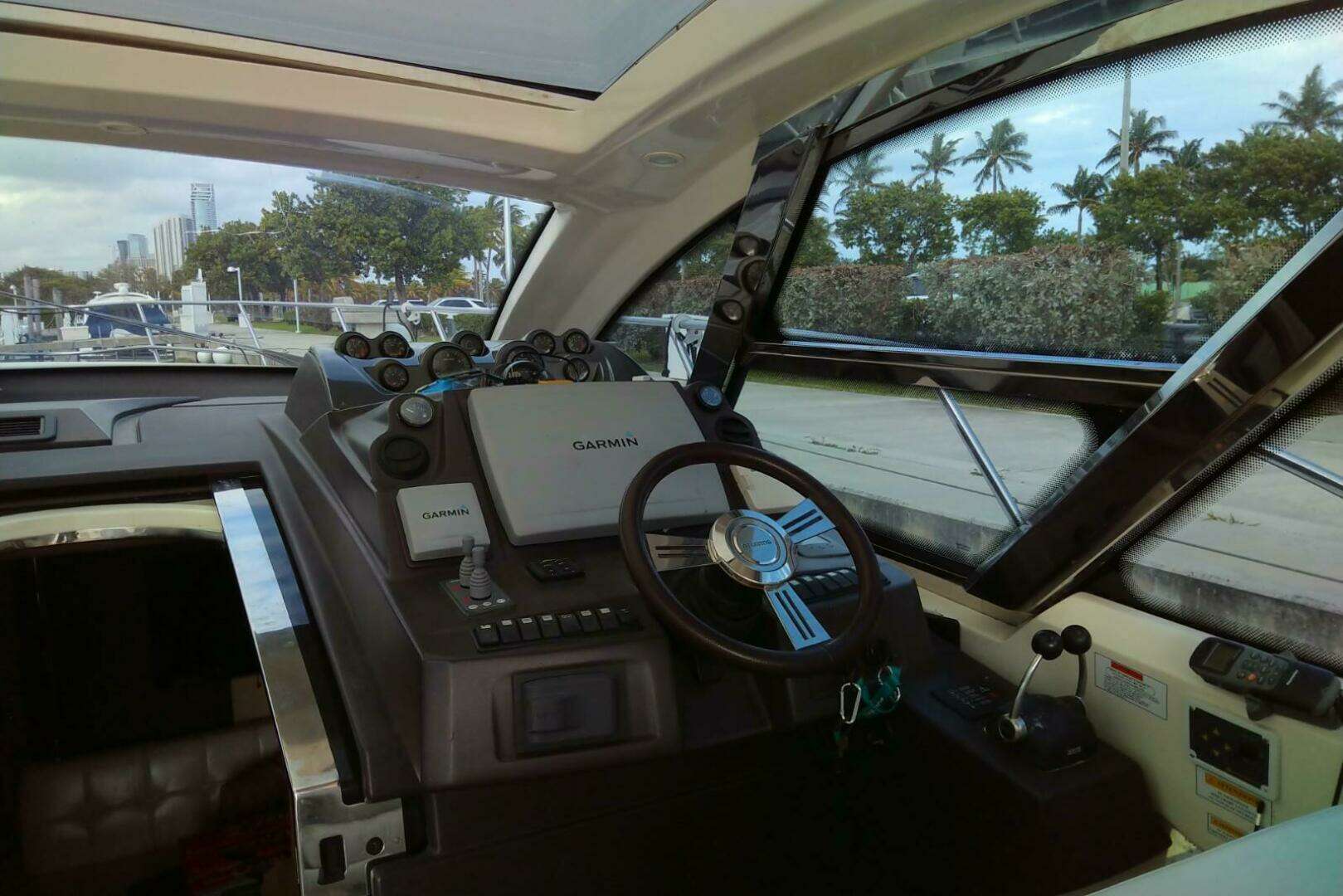 2010 Azimut Atlantis 54 - Image 20