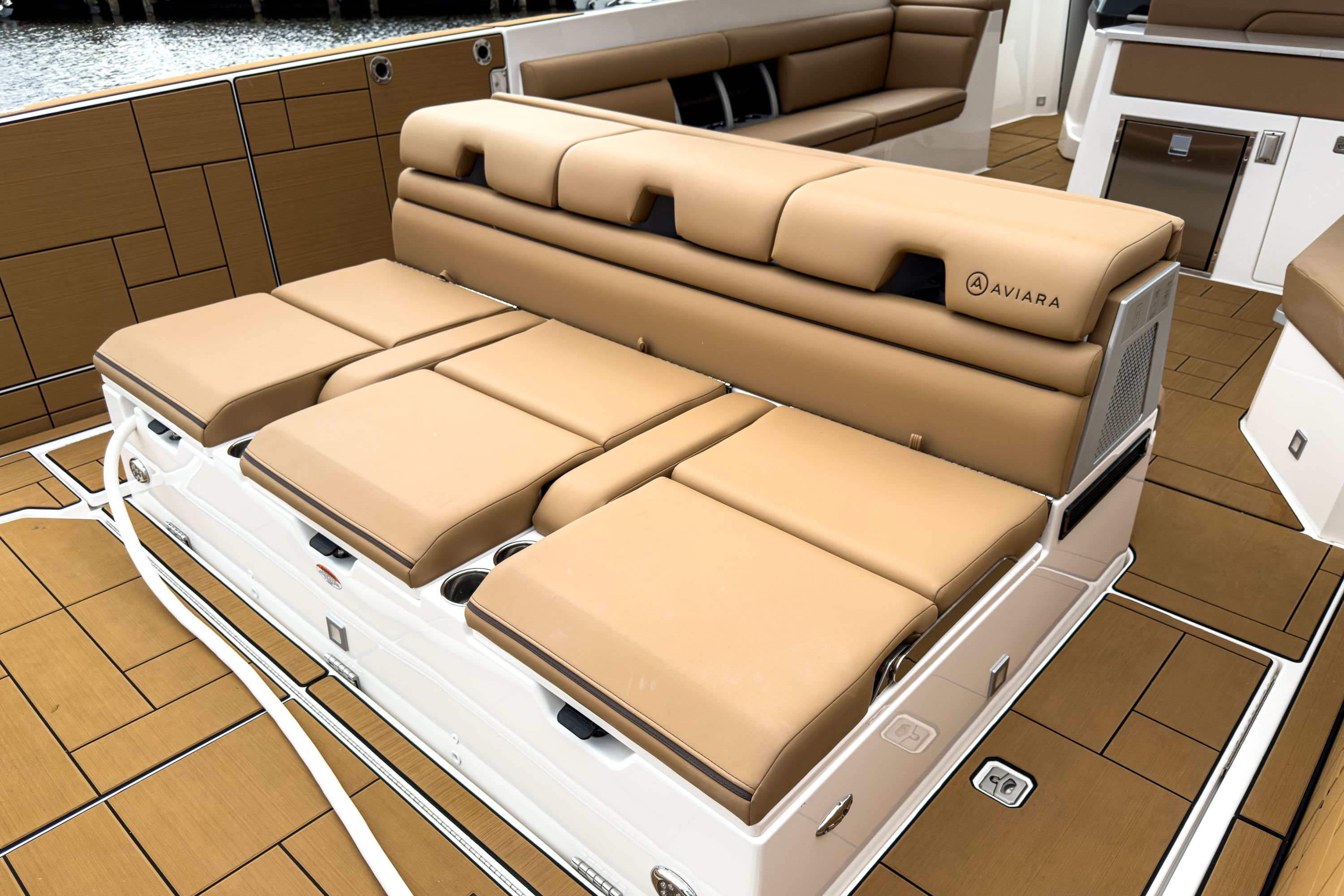 2025 Aviara AV40 OB - 6