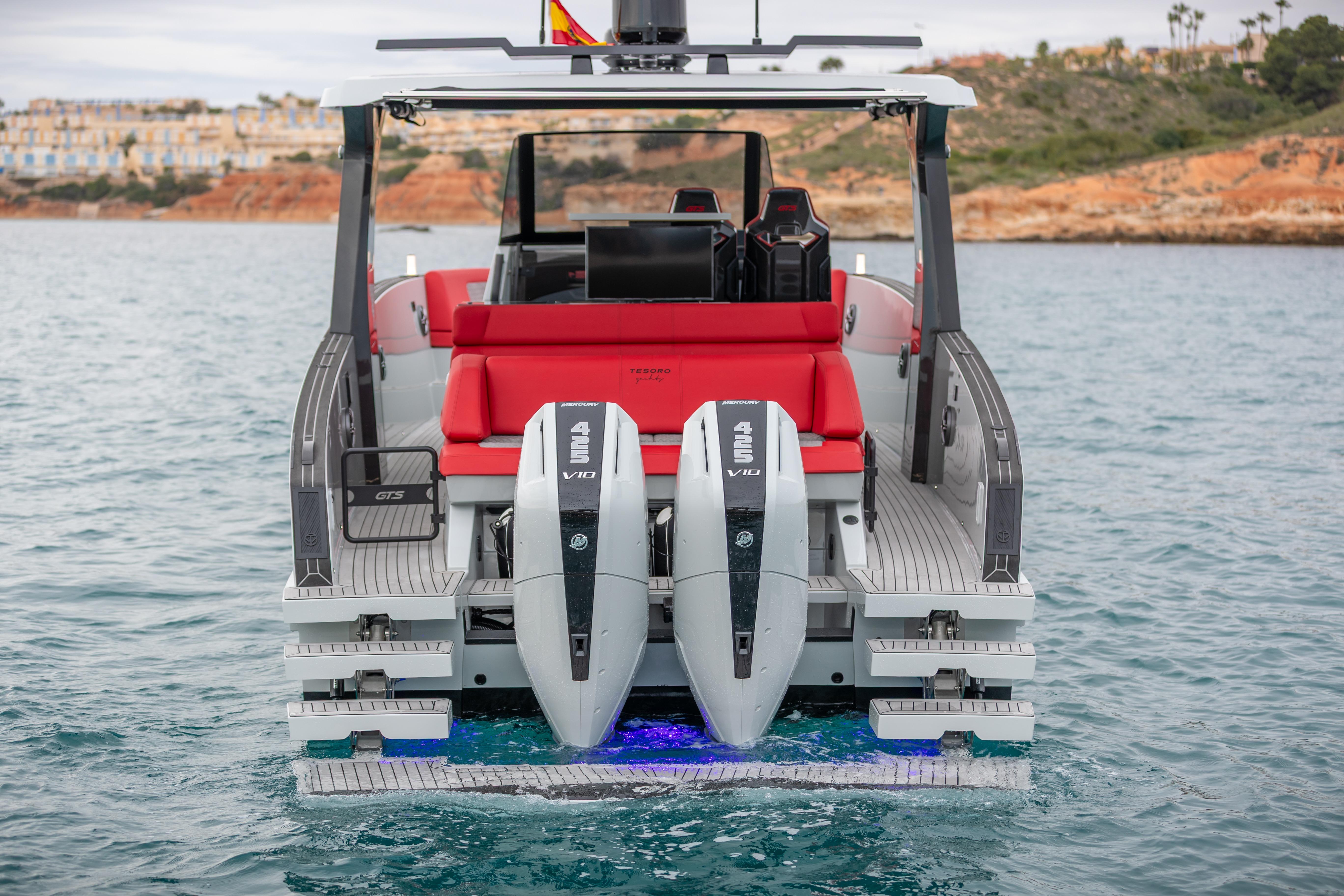 Tesoro 40 GTS 2026 yacht with dual engines on water.