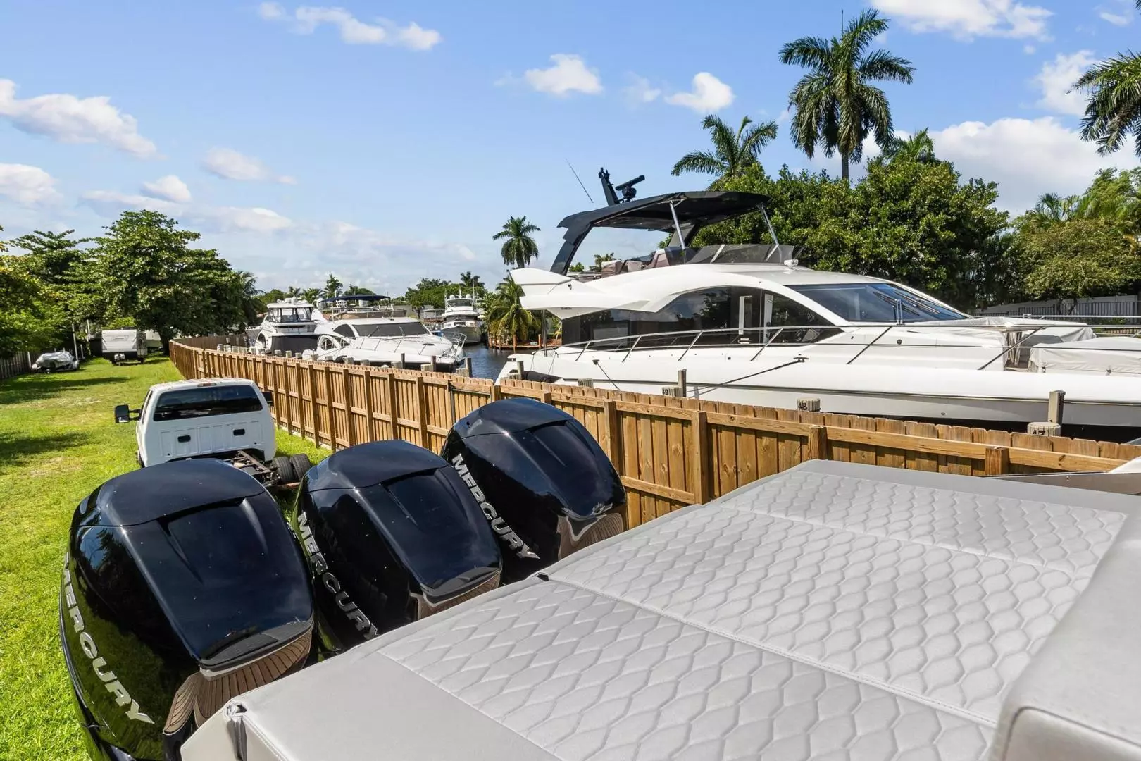 2023 Astondoa 377 Coupe Outboard - Image 22