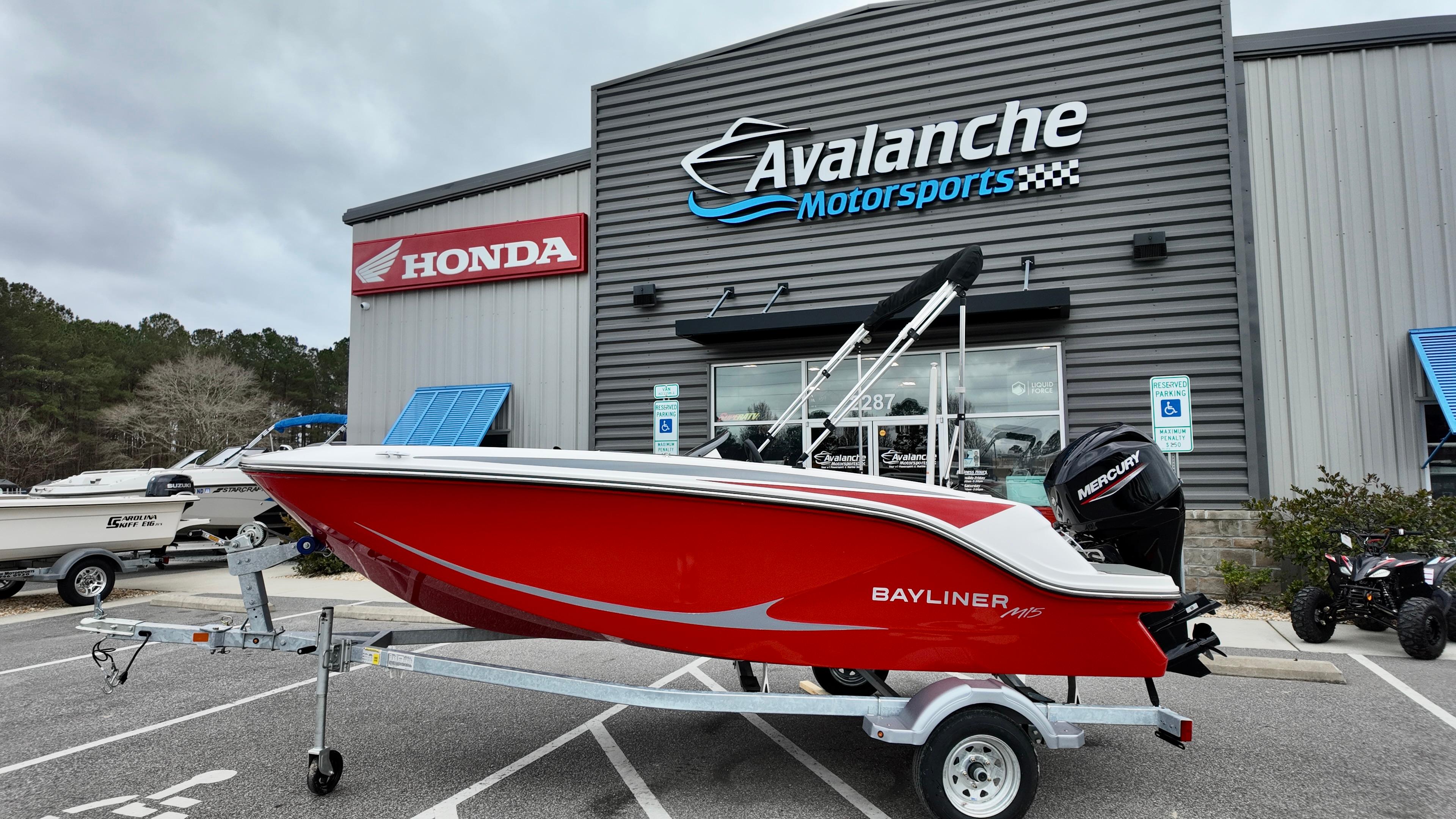 2025 Bayliner Element M15