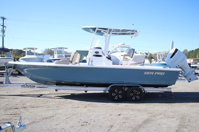 2022 Sea Pro 248 Bay Boat
