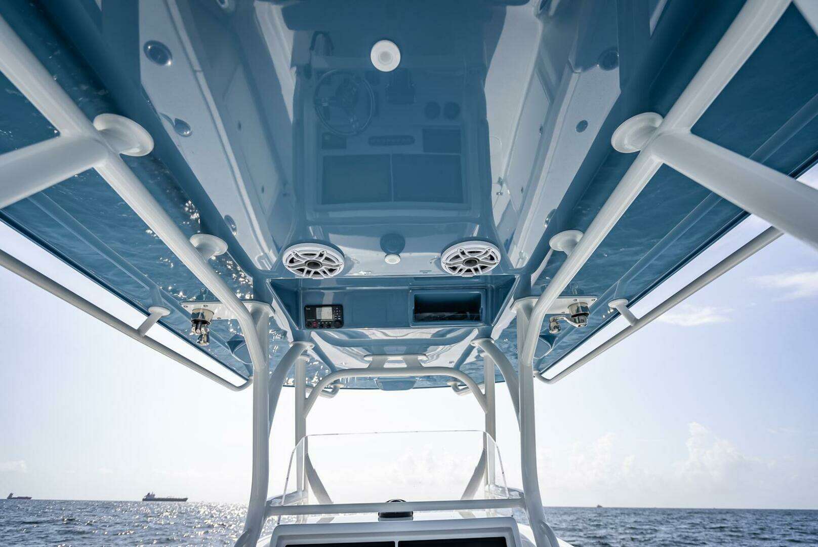 2025 Yellowfin 34 Offshore - Image 18