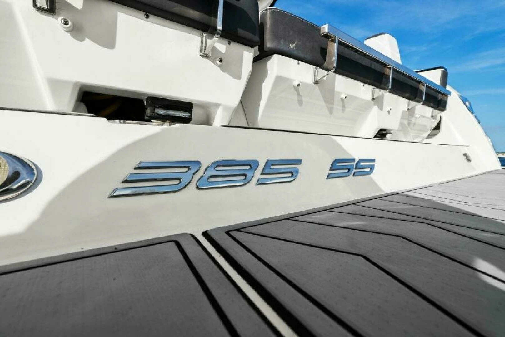 2023 Monterey 385 SS - Image 34
