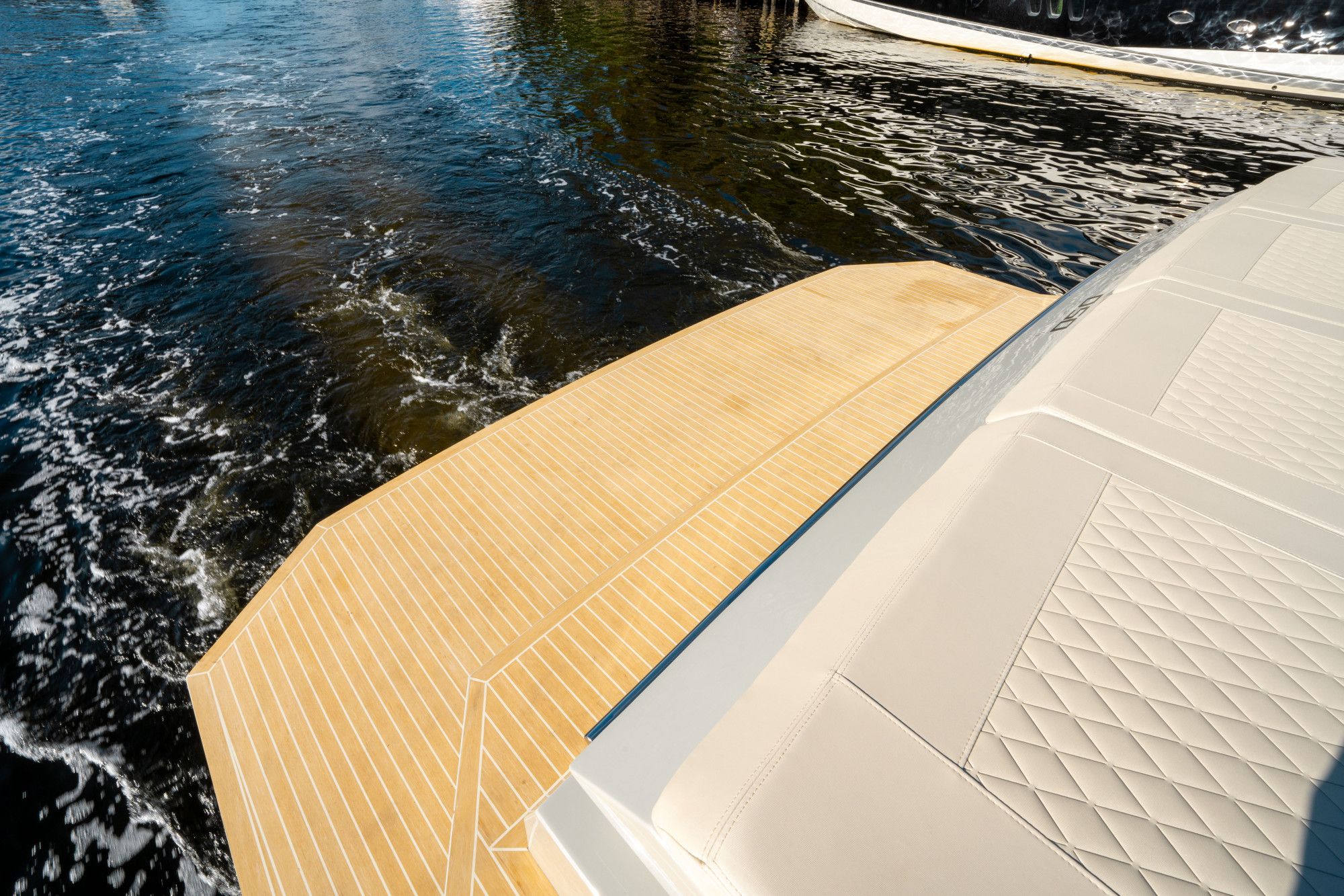 2025 De Antonio Yachts D50 OPEN - 12