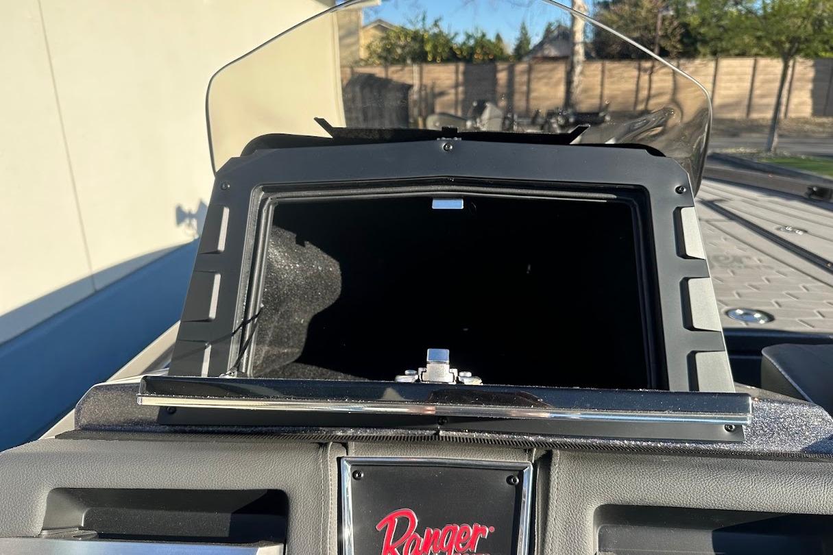 2026 Ranger Z521R Garmin Cup-Equipped boat dashboard with windshield and control panel.