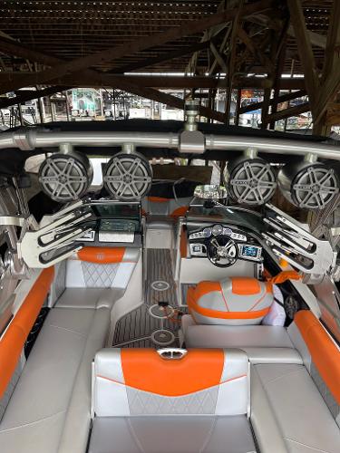 2014 MasterCraft X46 - 7
