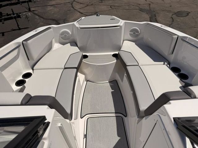 2026 Yamaha Boats SX220 - 26