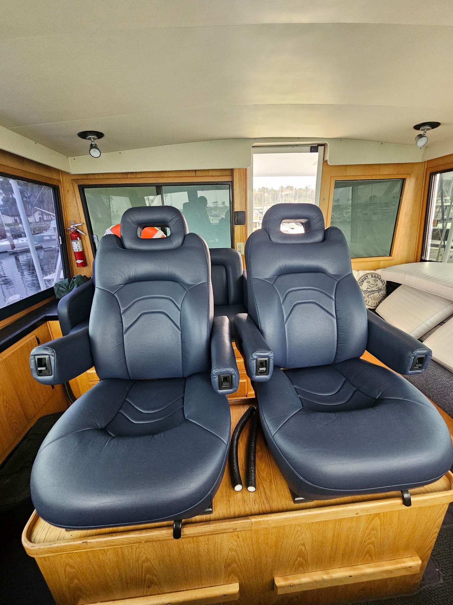 1988 Hatteras 65 Sportfisher - 34
