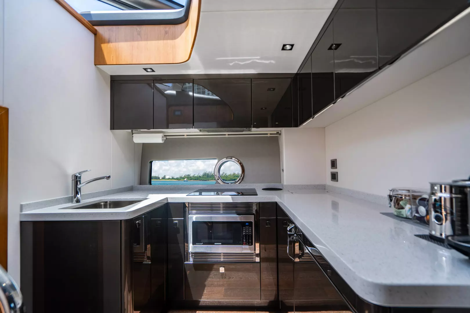 2019 Sunseeker Predator - Image 67