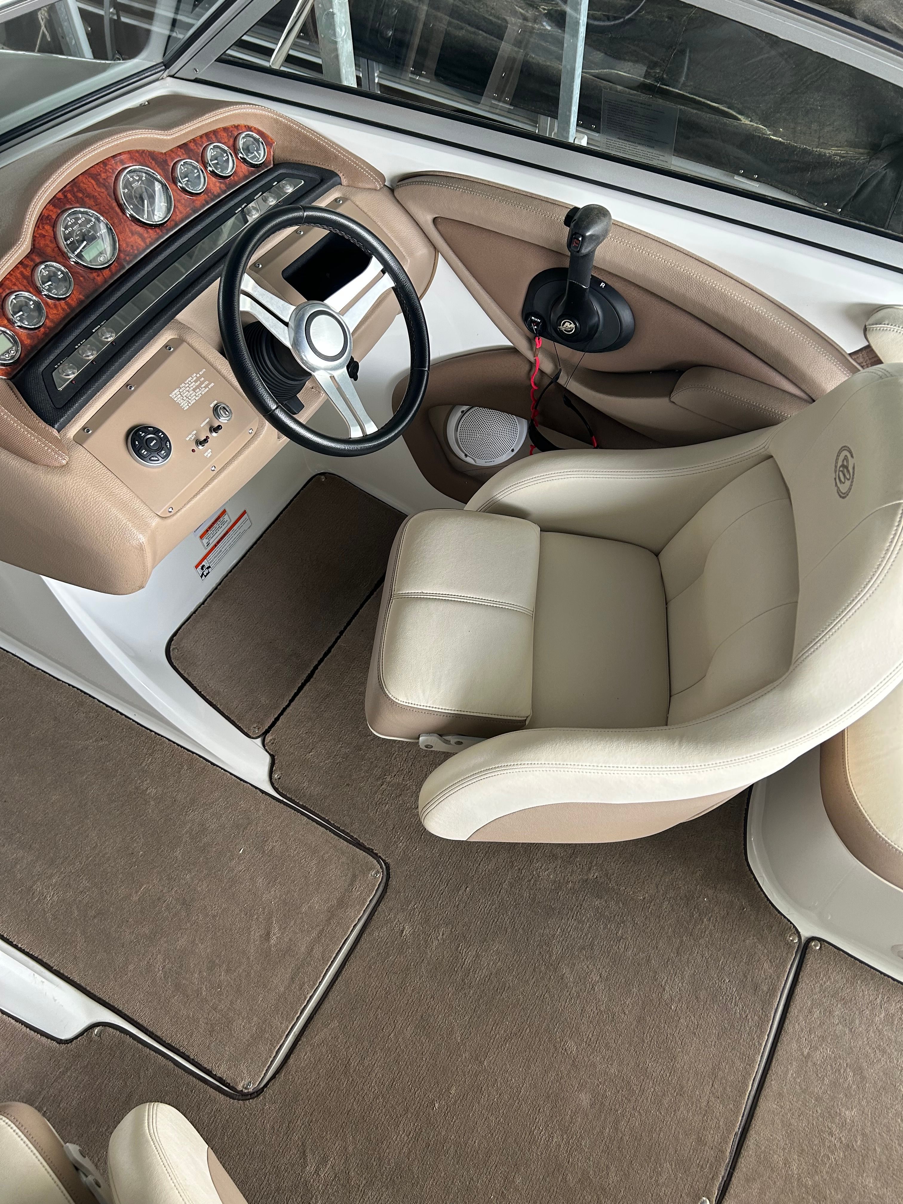 2011 Cobalt 242 - 8