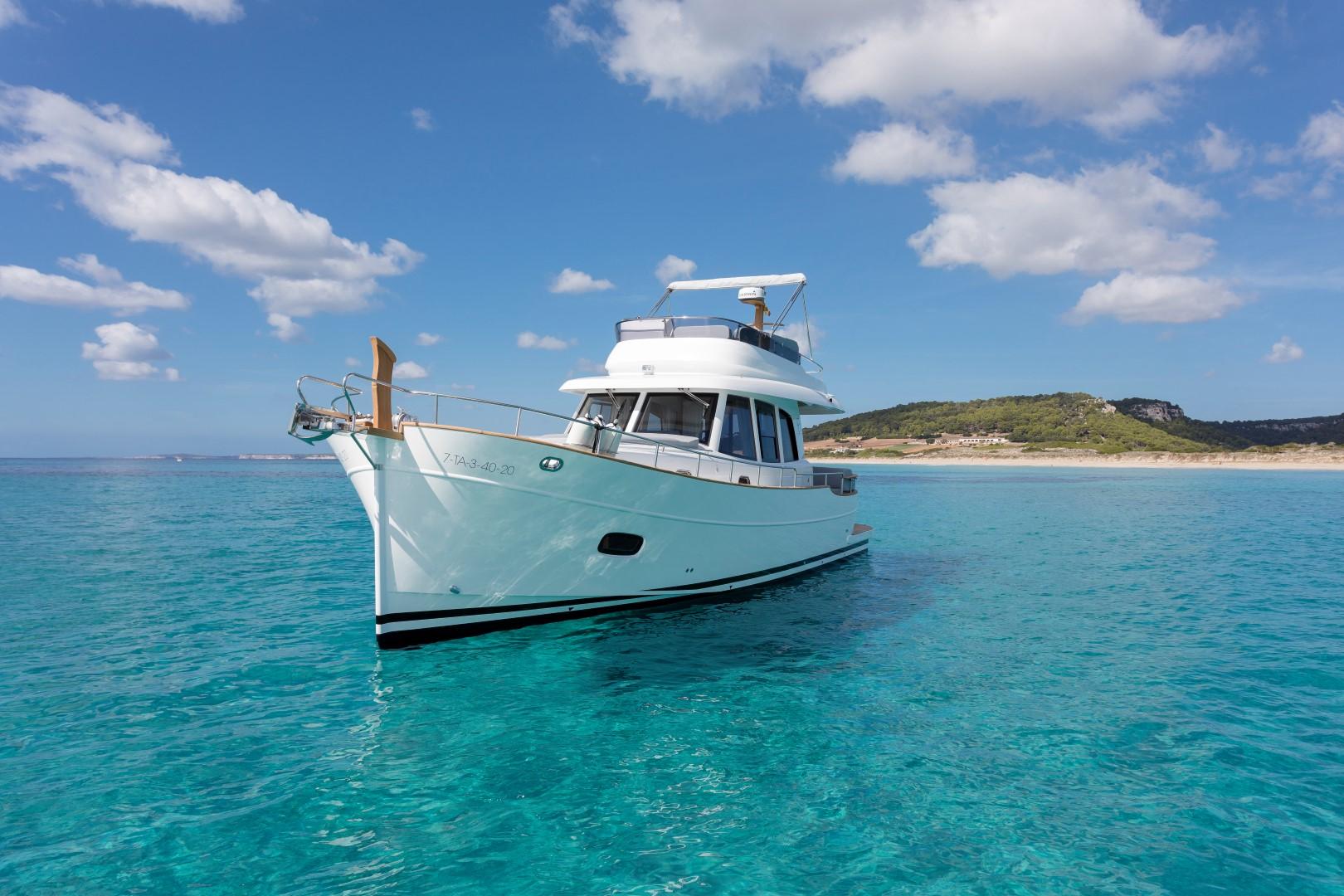 2027 Sasga Yachts Menorquin 42