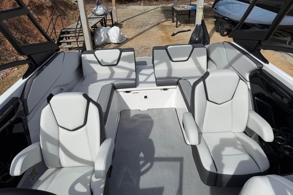 2026 Yamaha Boats AR250 interior with modern seating and sleek design.