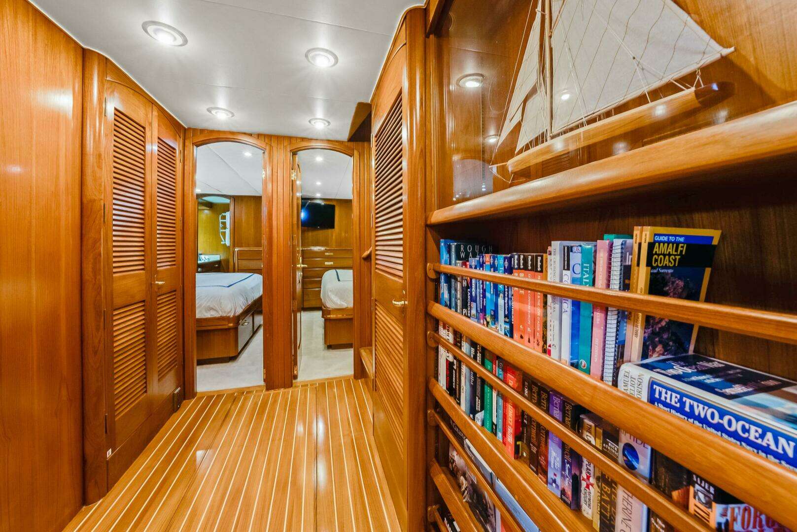 1986 Westport Christensen Cockpit - Image 10