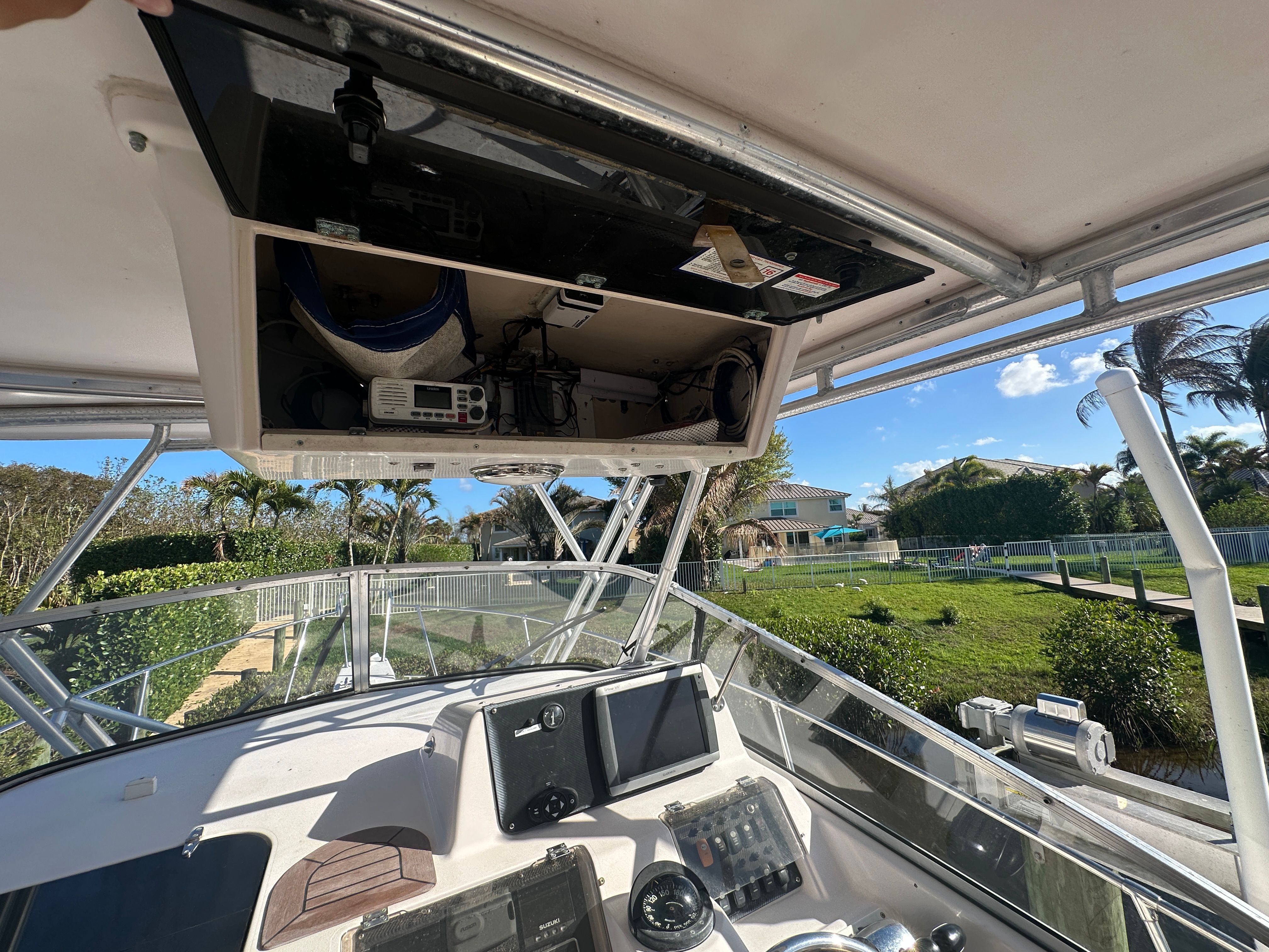 1997 Grady-White Marlin 300 - 22