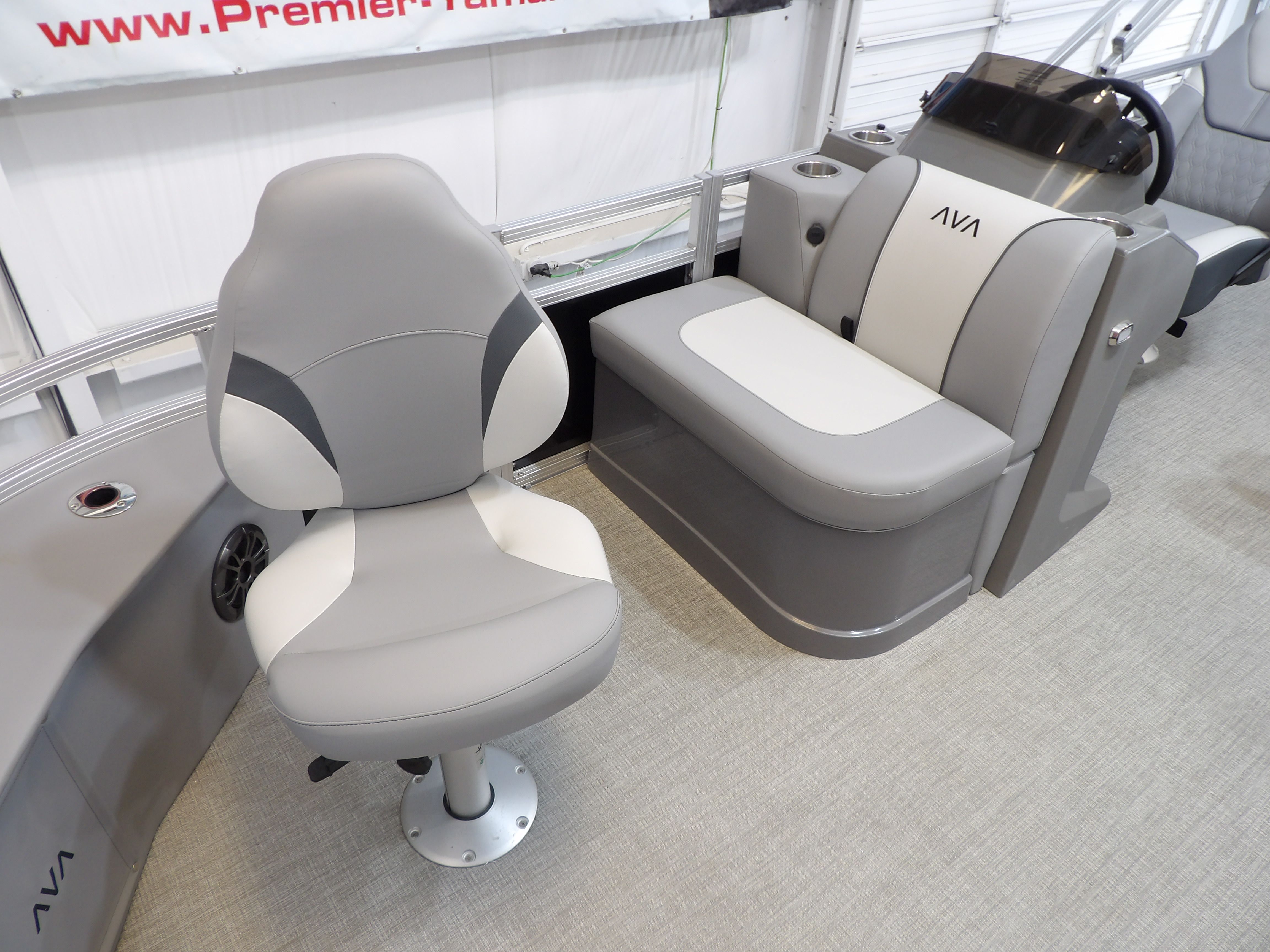 2026 Avalon Venture 85 Quad Fish - 21' - 7