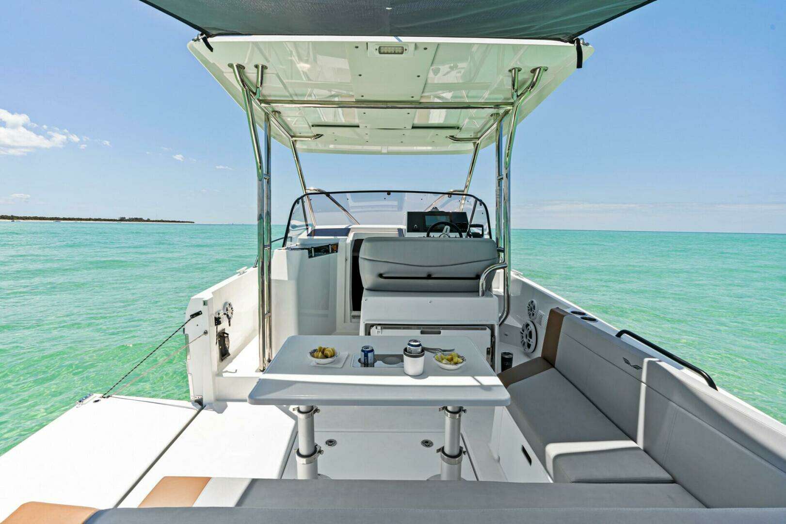 2026 Beneteau Flyer 9 SUNdeck - Image 5