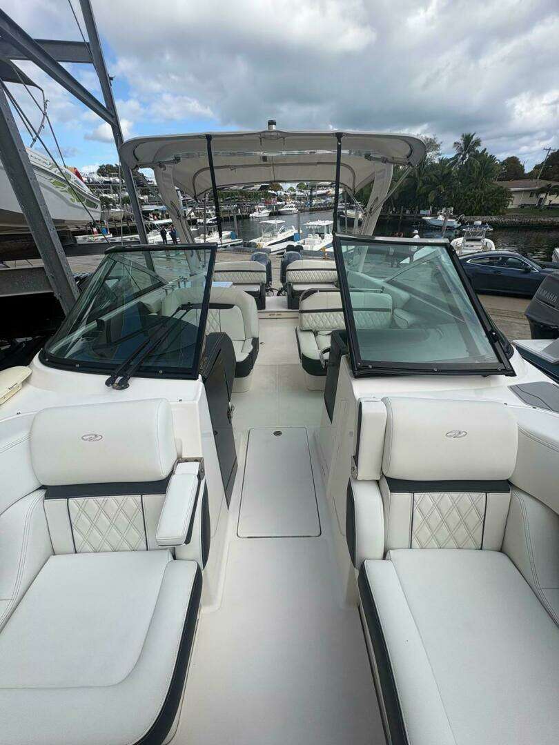 2022 Regal 29 OBX - Image 17