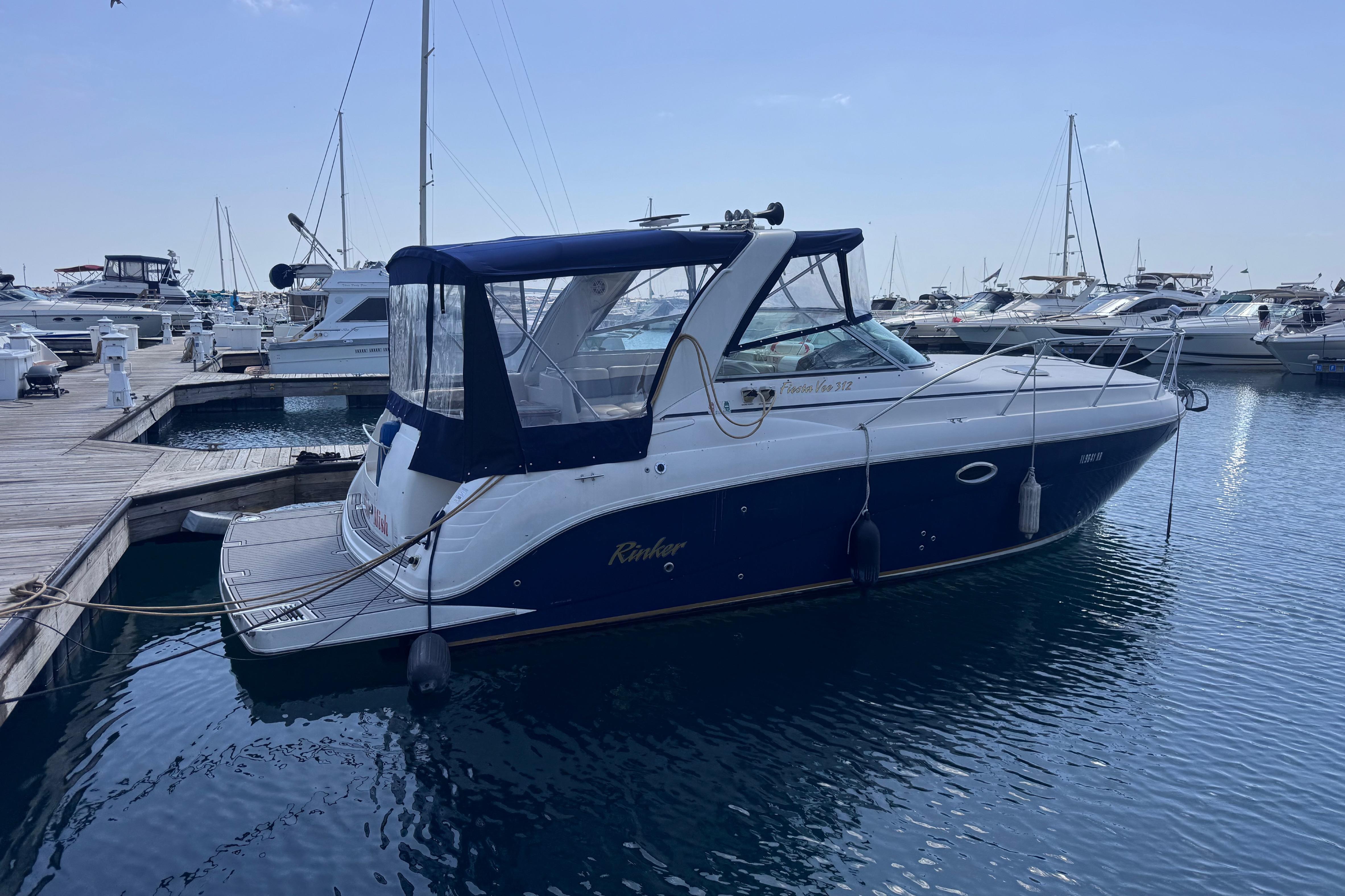 2003 Rinker Fiesta Vee 312