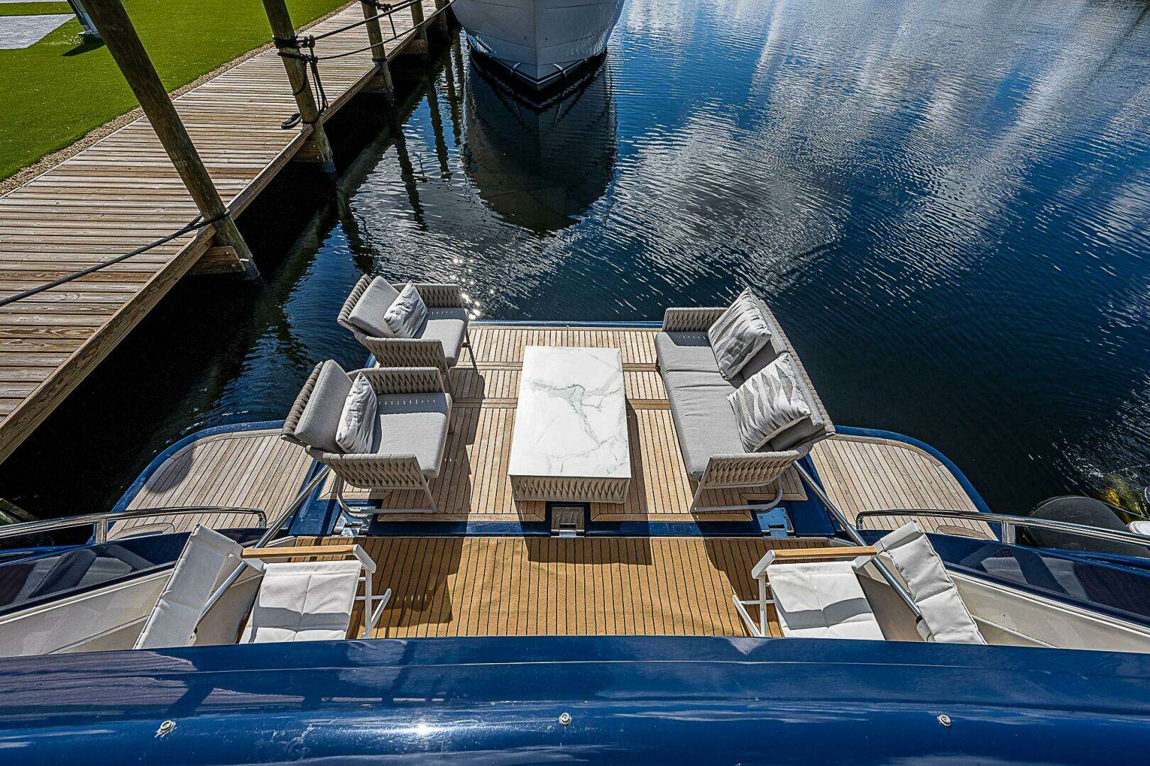 2006 Ferretti Yachts 830 - Image 47