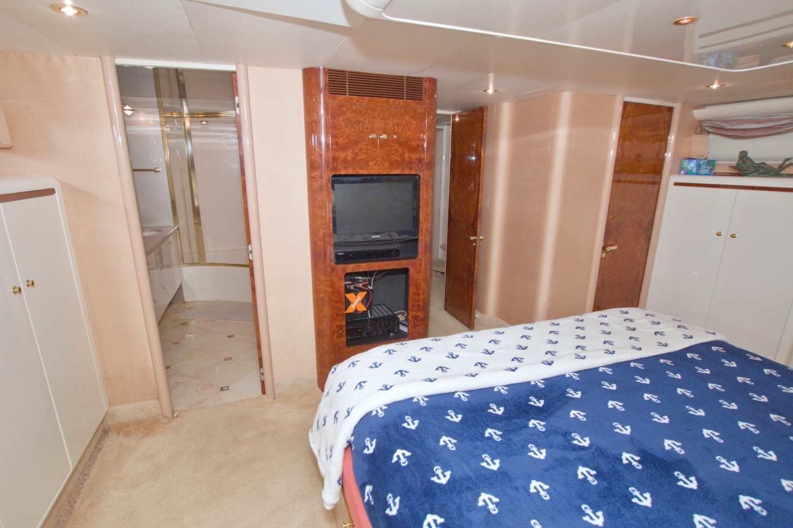 1998 Lazzara Yachts 76 Skylounge Grand Salon - Image 21