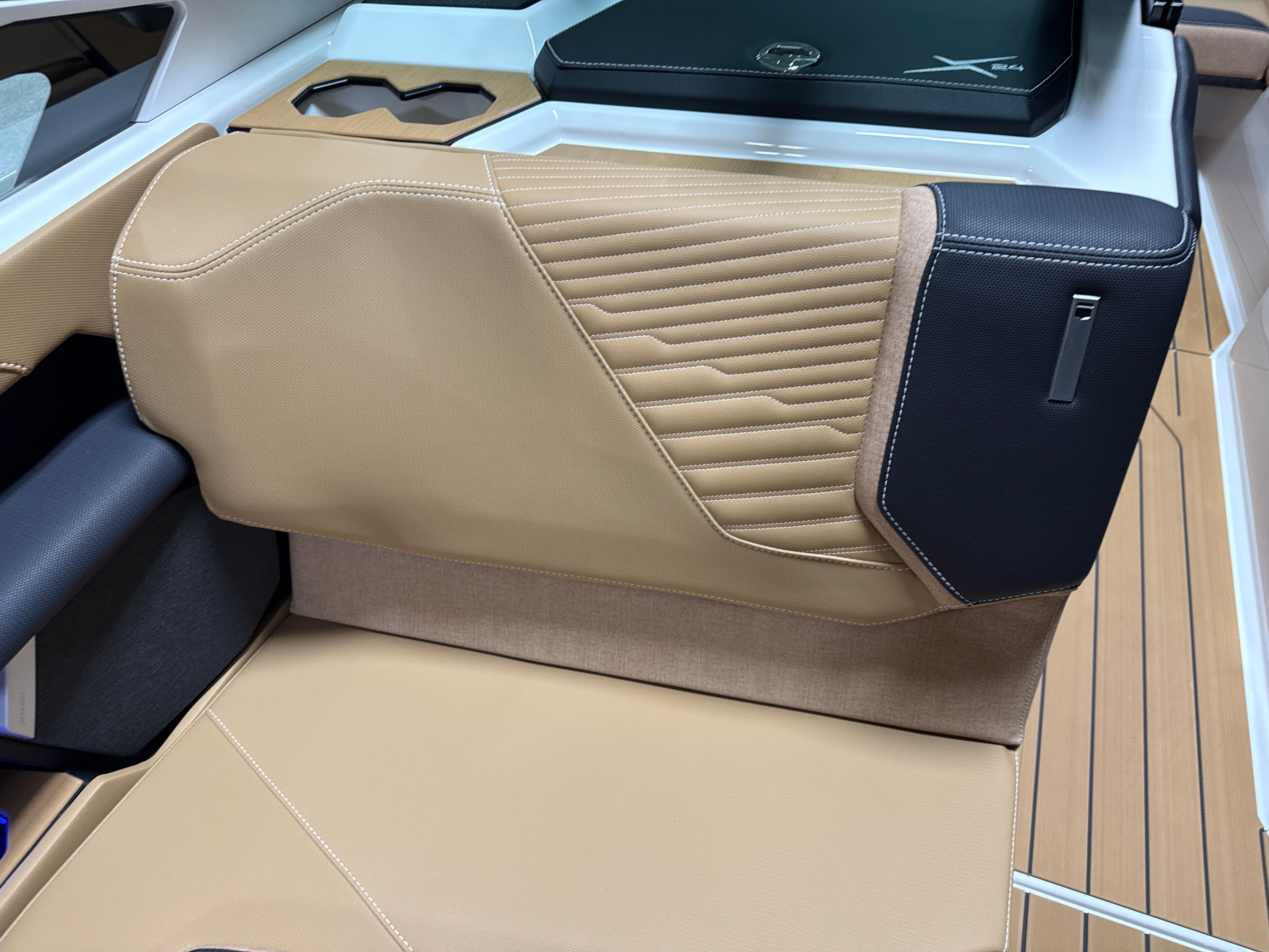 2026 MasterCraft X24 - 64