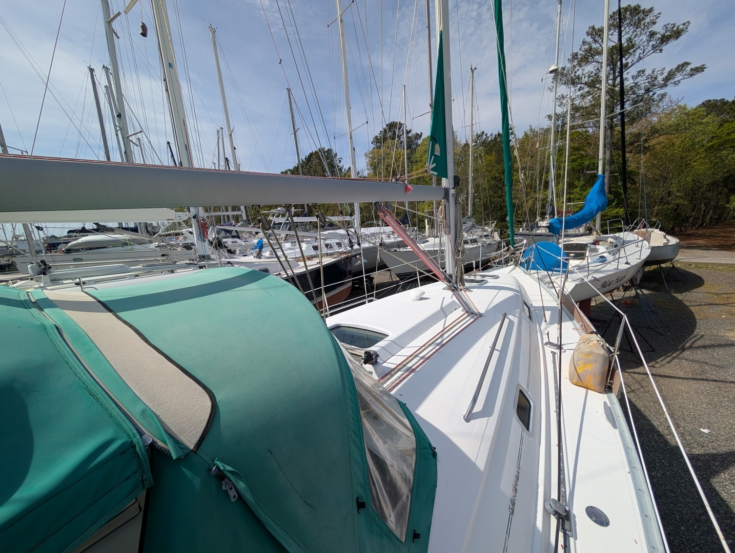 2003 Beneteau 331 - Image 23
