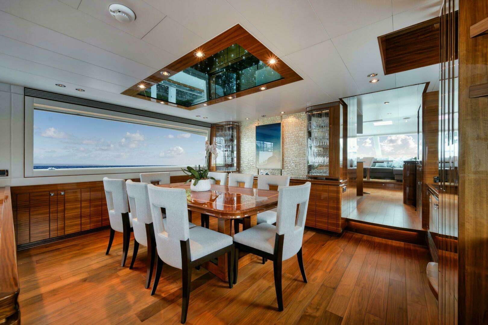 2012 Horizon P110 Tri-Deck - Image 7