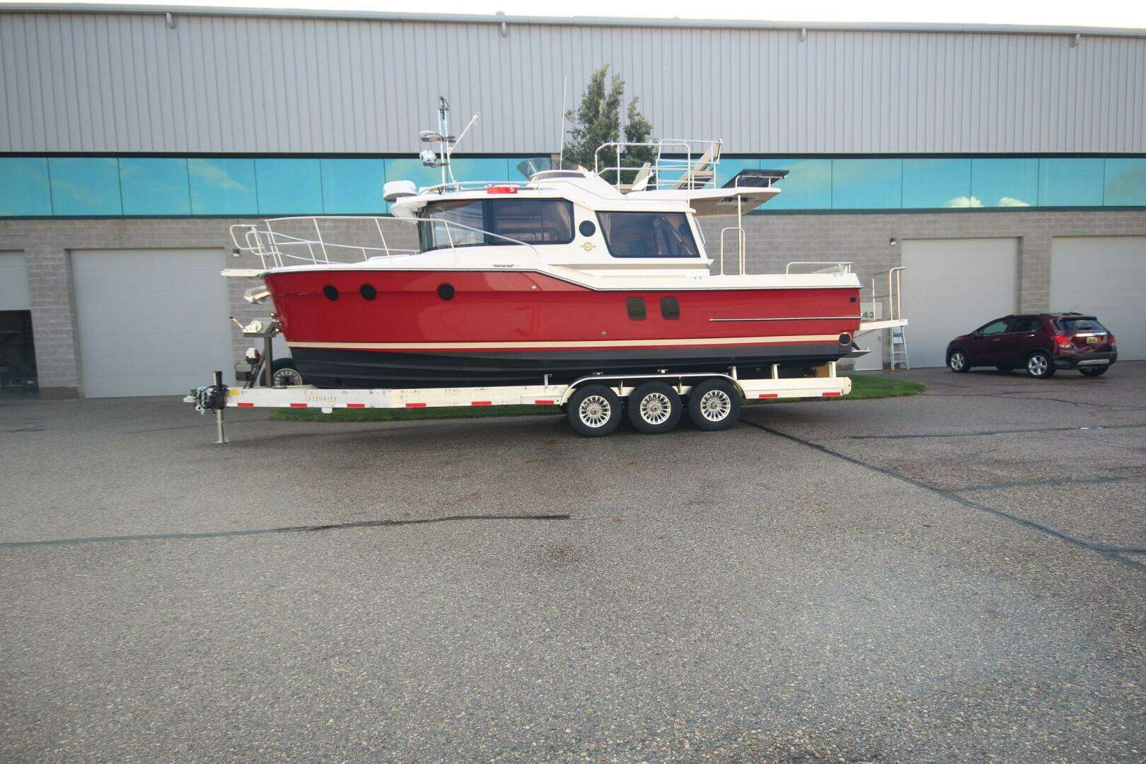 2025 Ranger Tugs R-29 Command Bridge Luxury Edition - Image 2