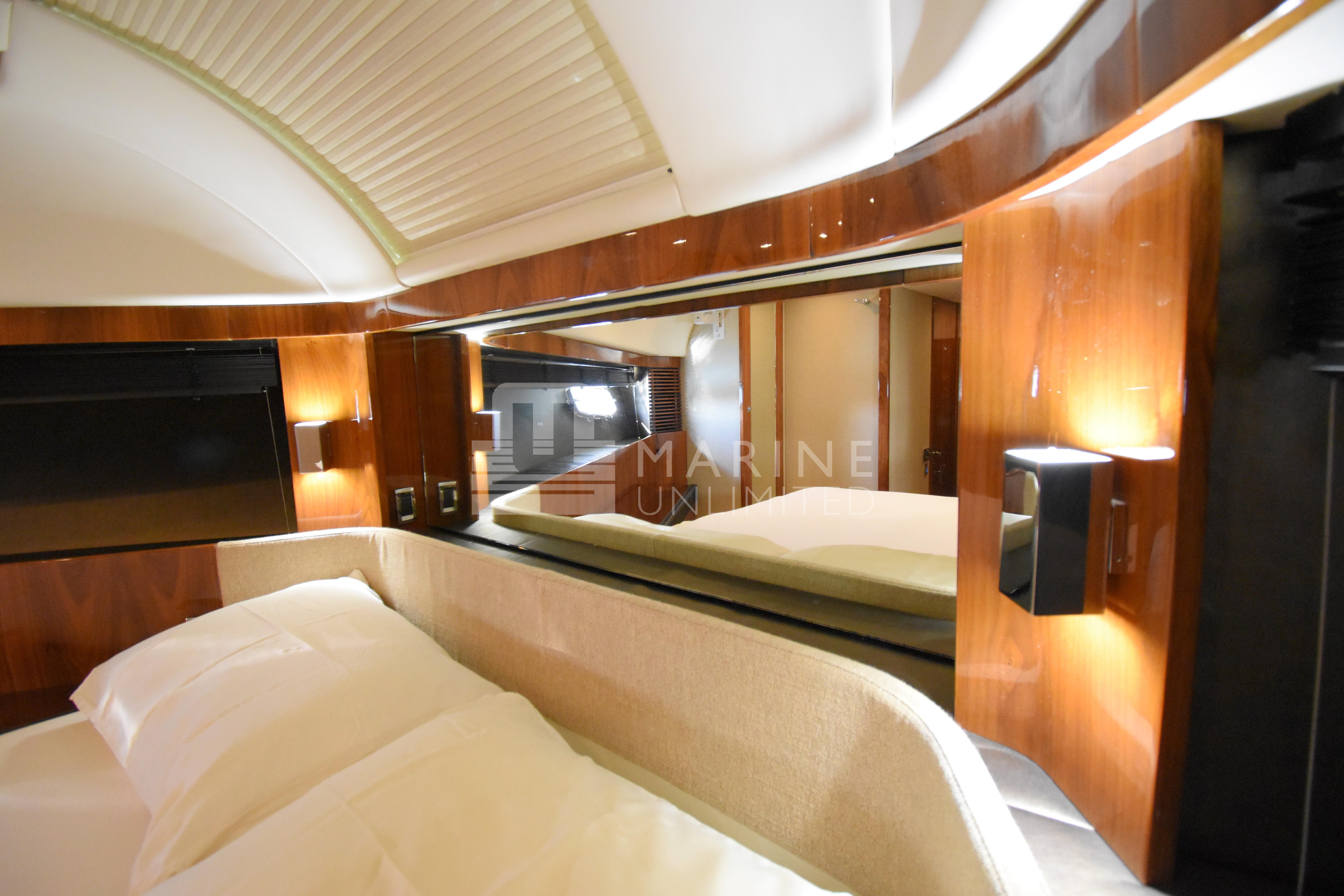 2010 Fairline Squadron 55 - 55