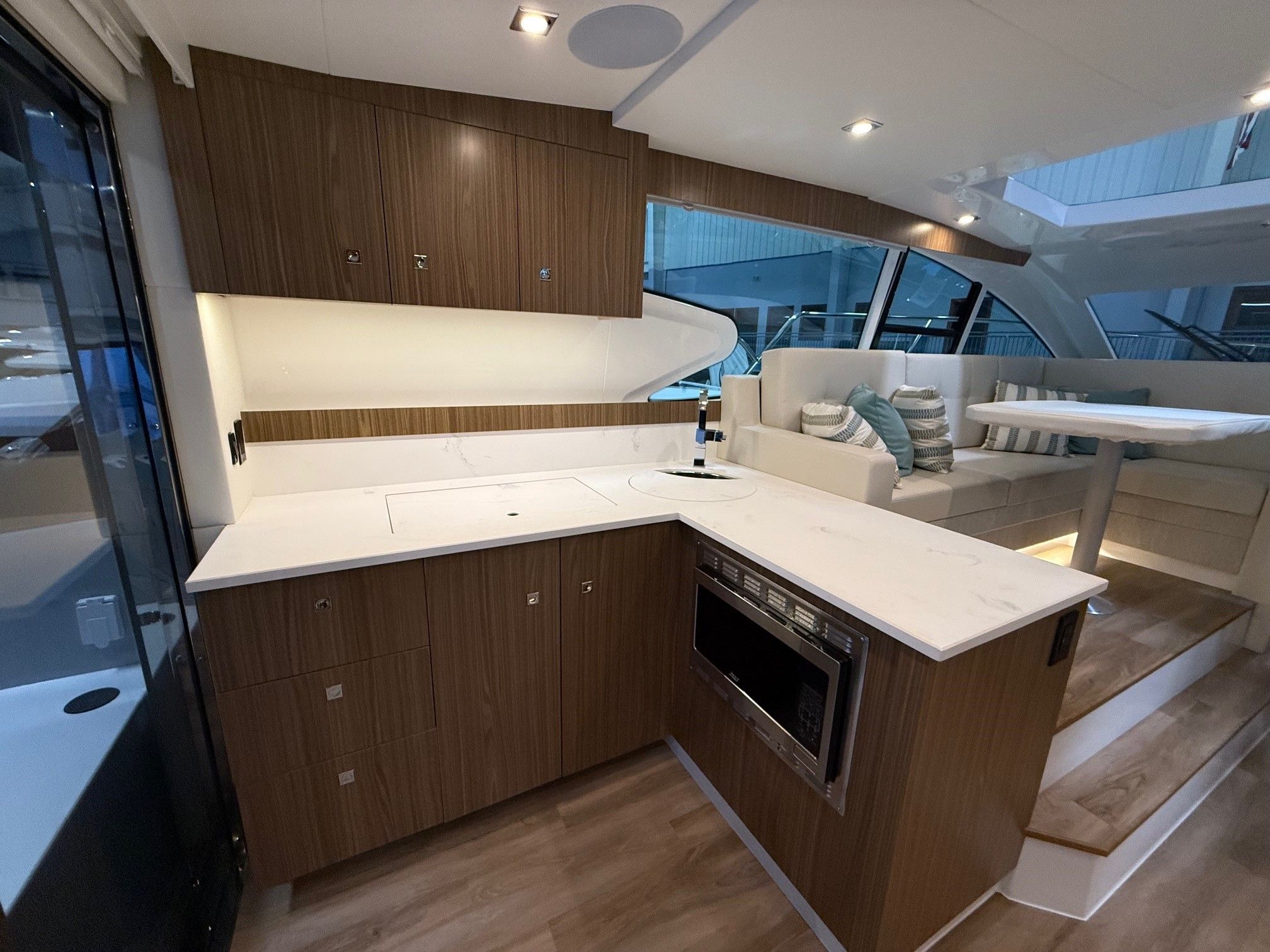 2026 Cruisers Yachts 46 Cantius - 63