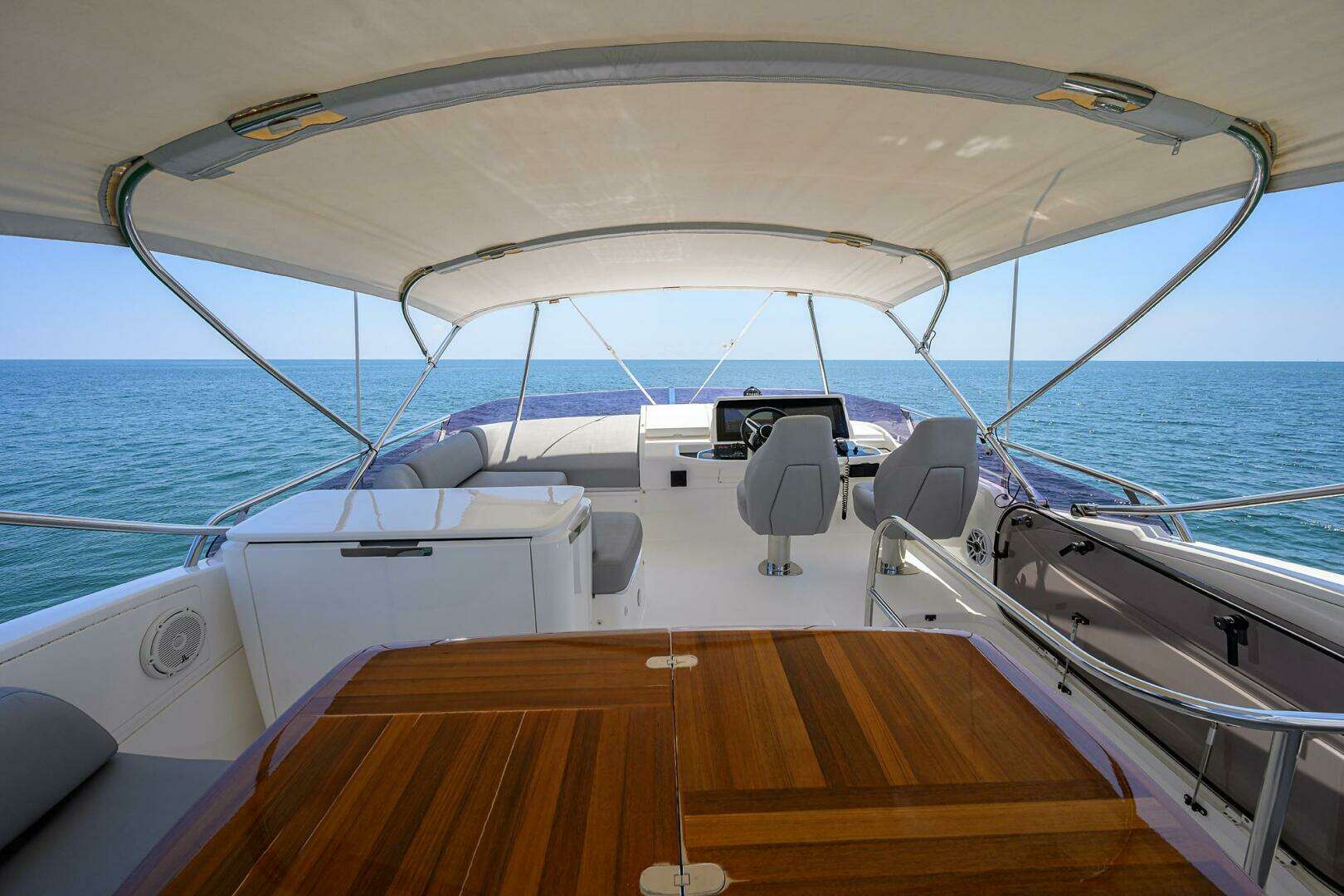 2018 Princess F49 - Image 23