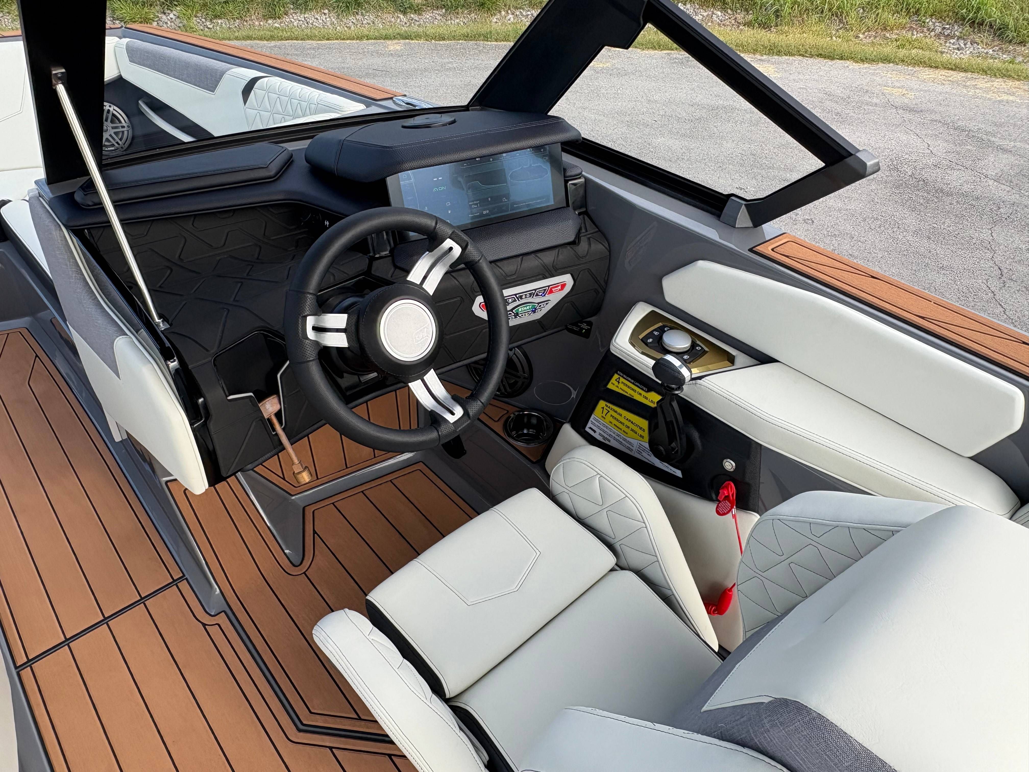 2026 Nautique GS24 - 33