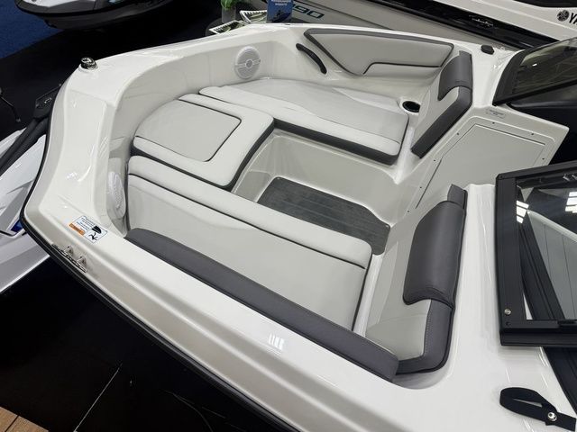 2026 Yamaha Boats SX190 - 24