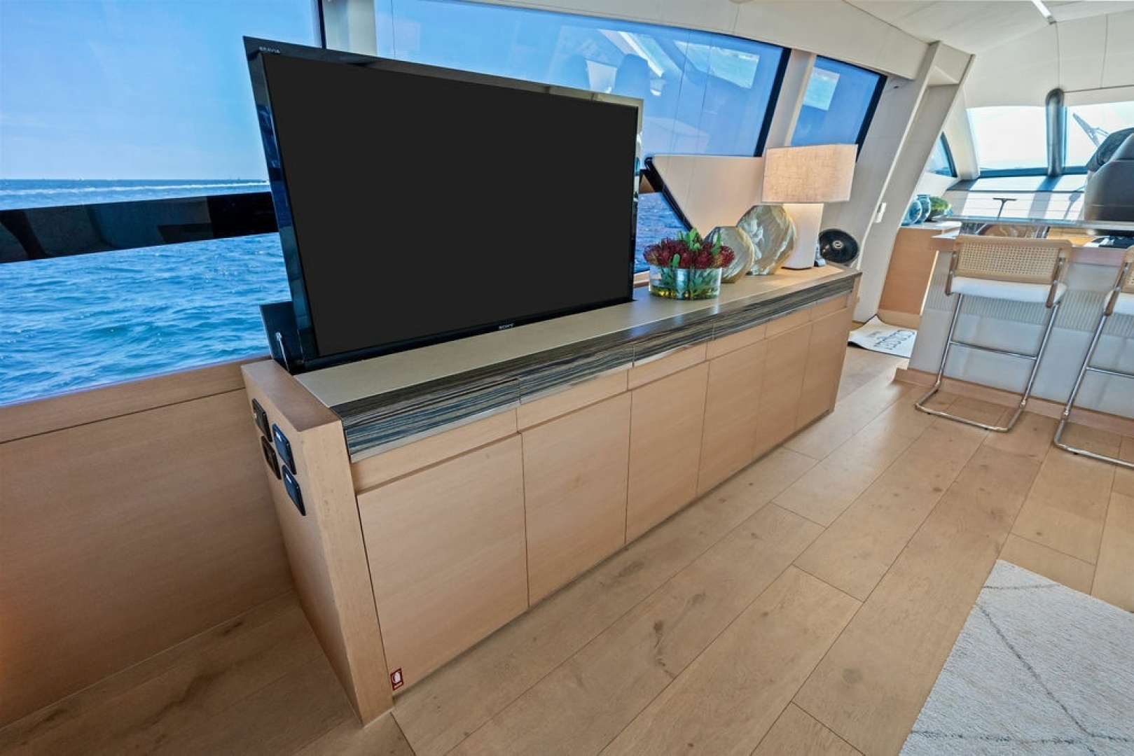 2012 Pershing 92 - Image 37