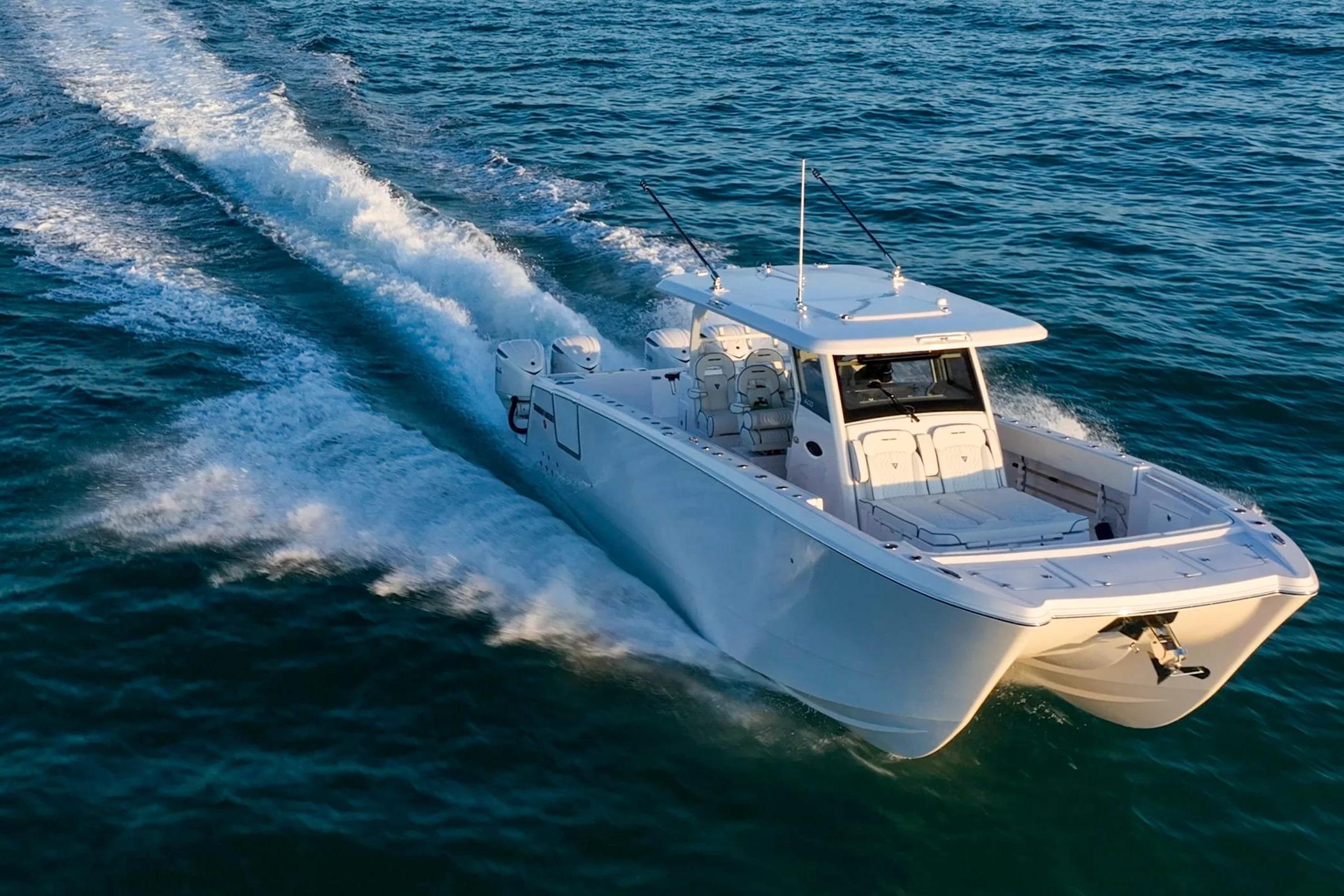 2026 Twin Vee 400 GFX2 CC