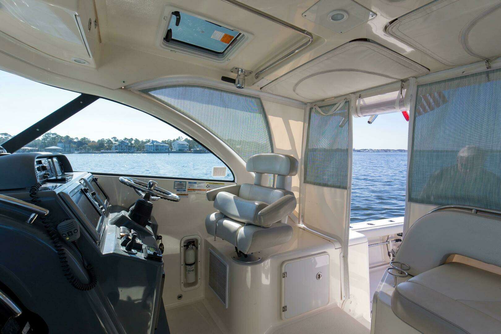 2012 Pursuit OS 345 Offshore - Image 16