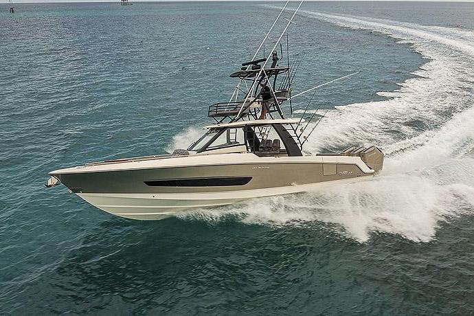 2027 Boston Whaler 420 Outrage