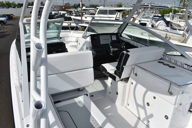 2025 Blackfin 272 DC - 24