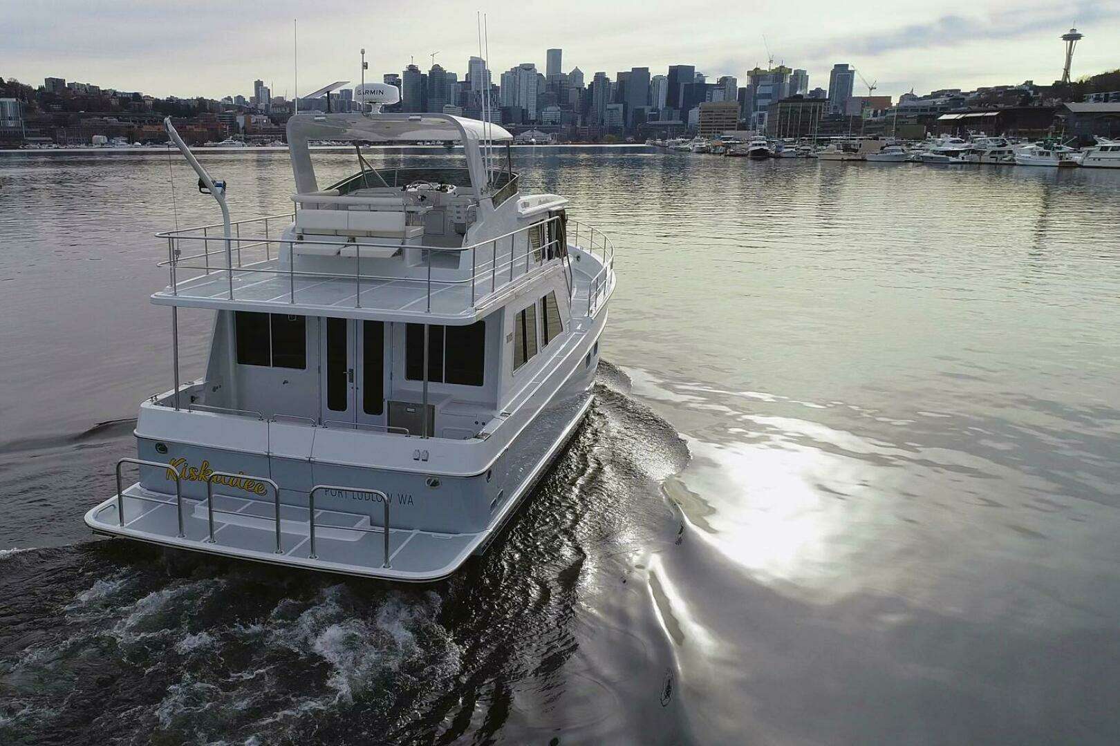 2026 Helmsman Trawlers 46 Pilothouse - Image 6