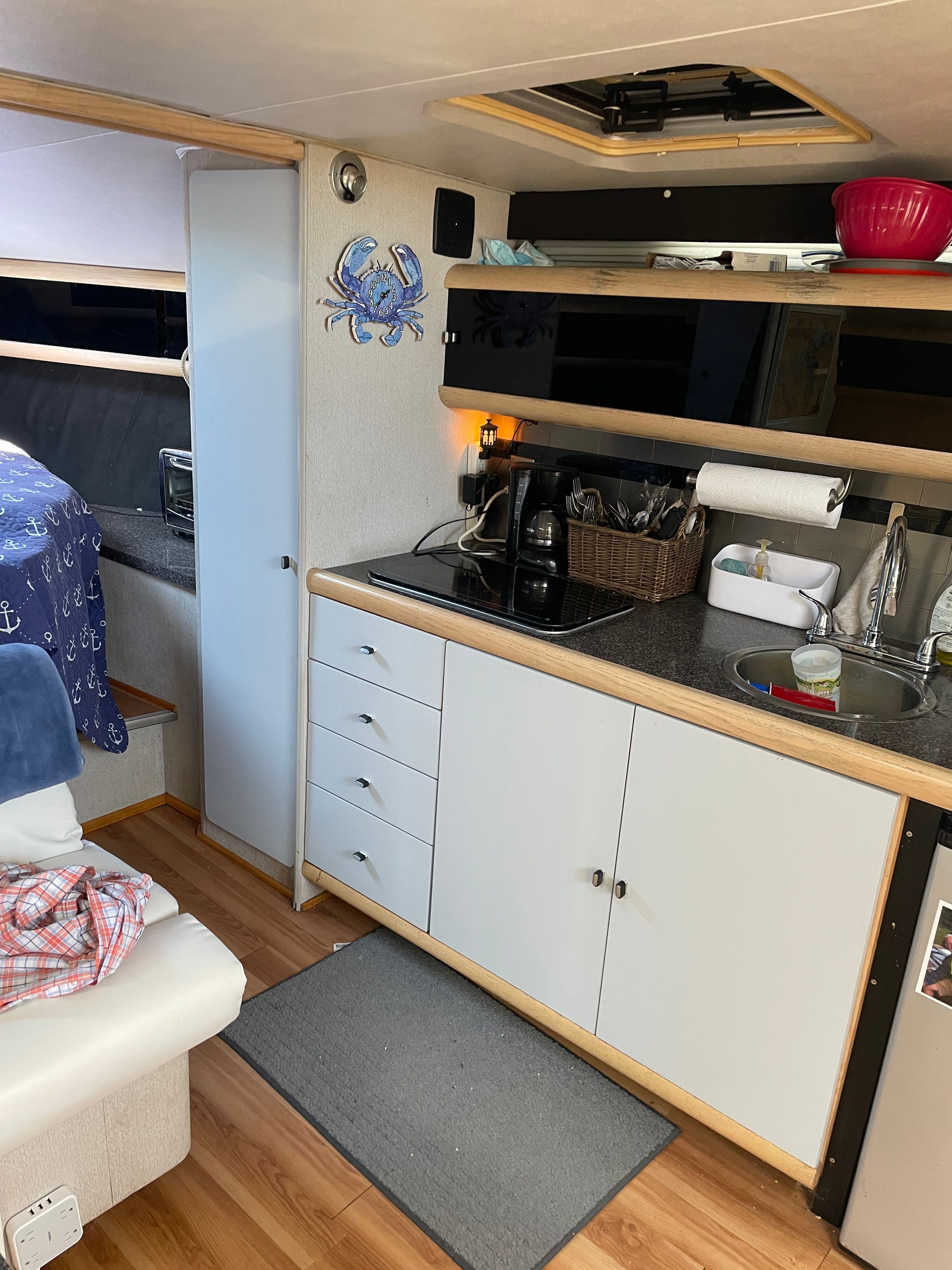 1989 Silverton 34 Express - 24