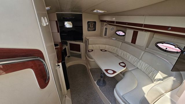 1997 Donzi 3250 LXC - 14