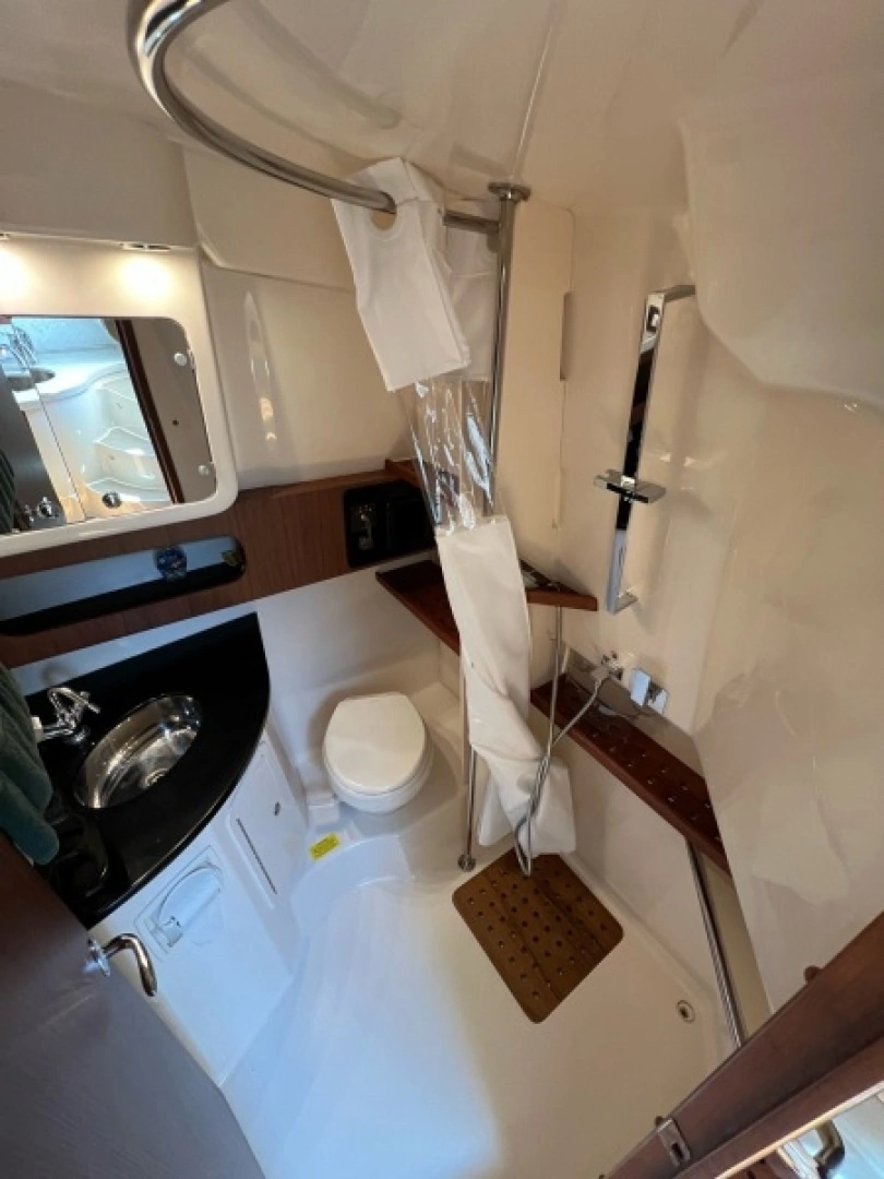 2019 Grady-White 37 Express - Image 14