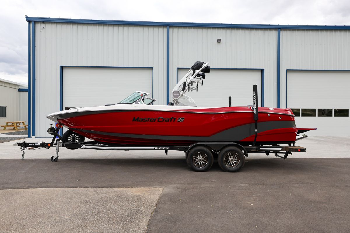 2021 MasterCraft XT25