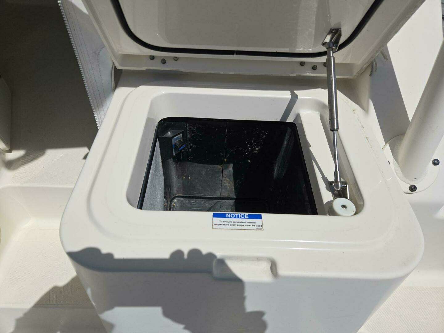 2013 Pursuit 345 Offshore - Image 36